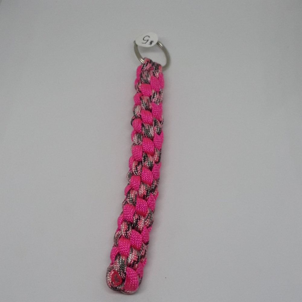 paracord keychain